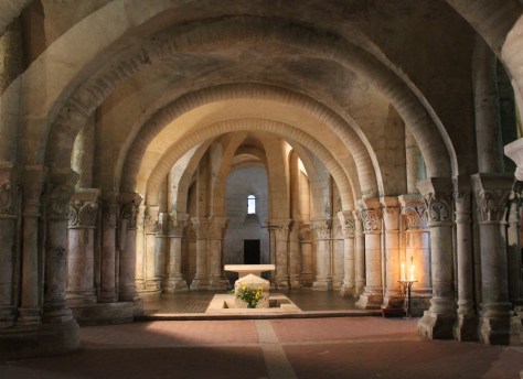 La crypte de l'église Sainte-Eutrope
