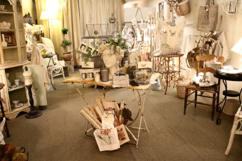 Esscentuals Downstairs