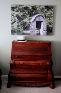 Boathouse and Hat Decor